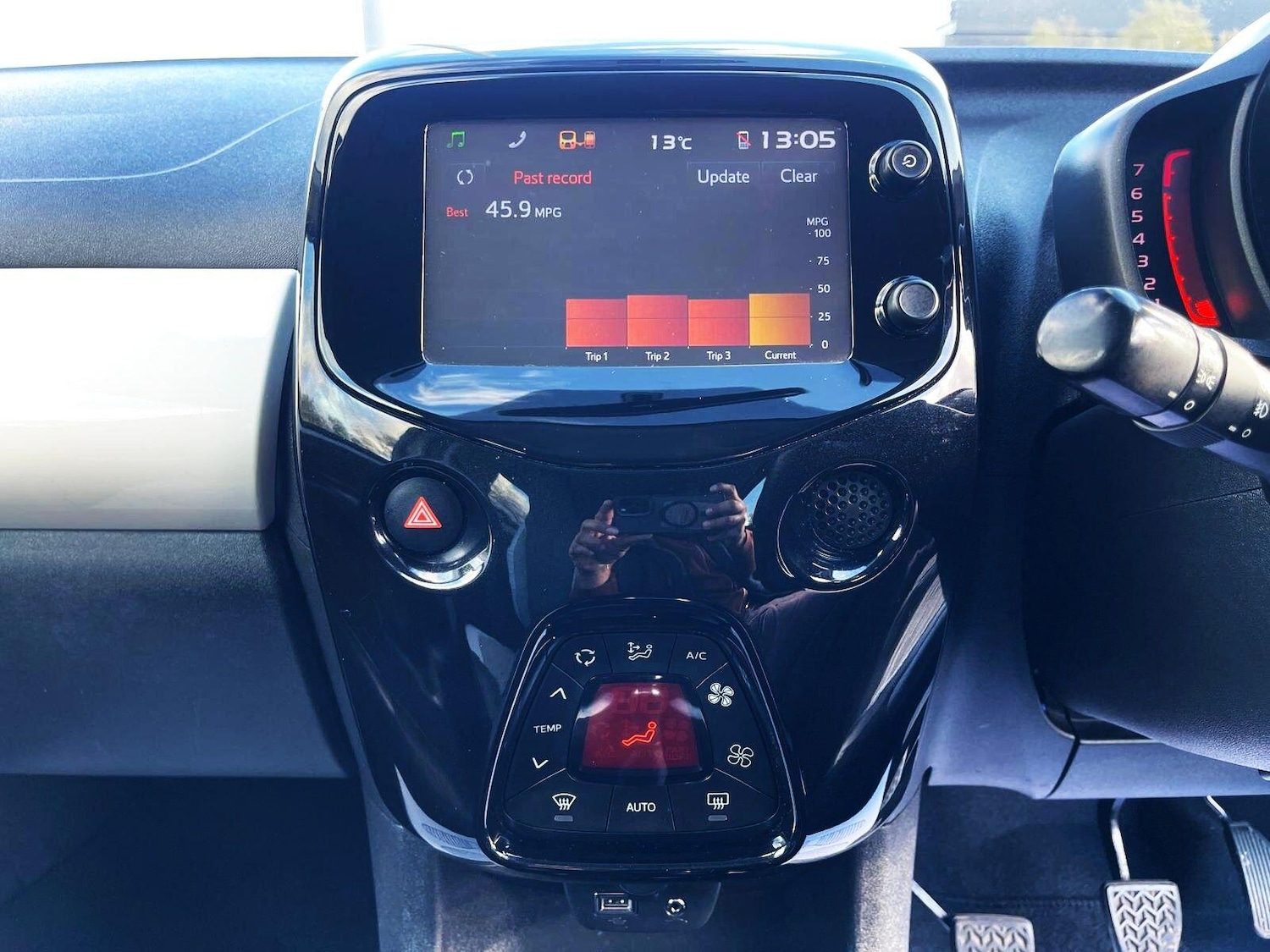 Used Toyota AYGO 2017 for sale - 76623172: Photo 32