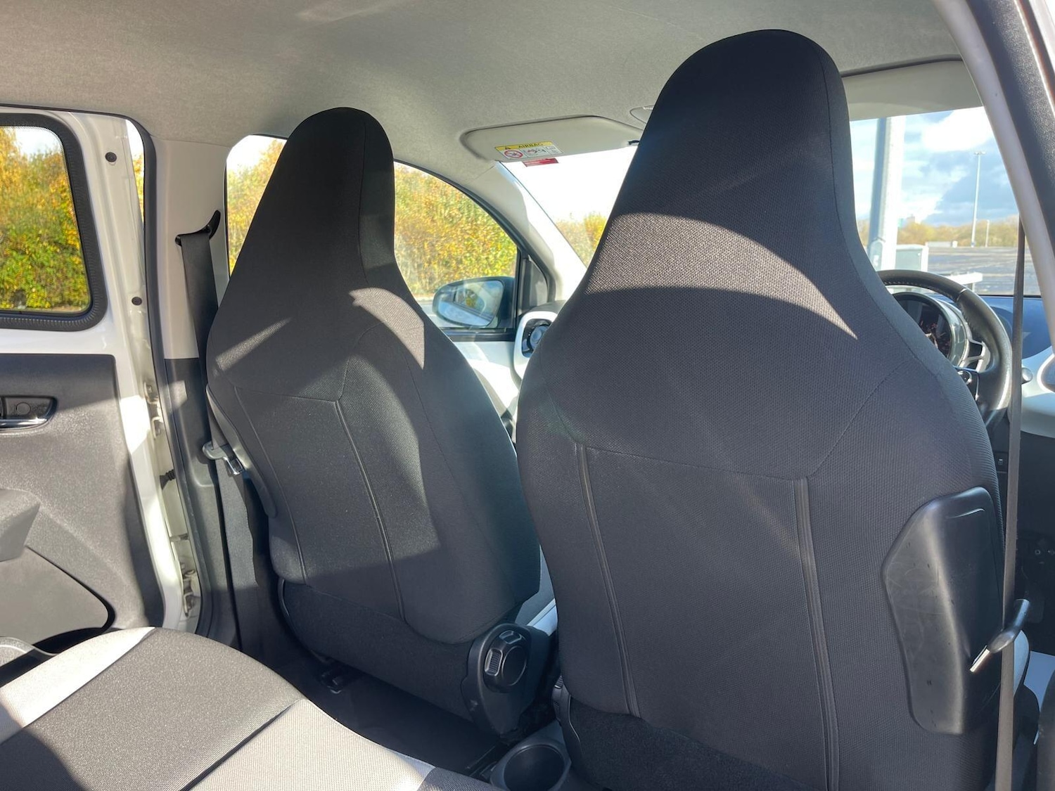 Used Toyota AYGO 2017 for sale - 76623172: Photo 50