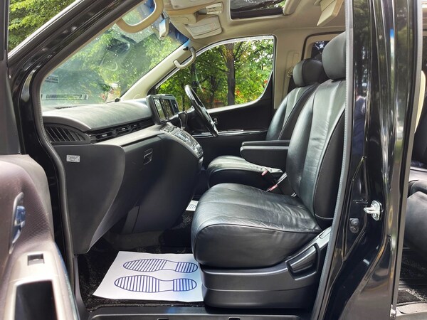 Used Nissan Elgrand 2010 for sale - 74764926: Photo 47