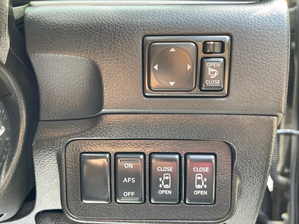 Used Nissan Elgrand 2010 for sale - 74764926: Photo 71