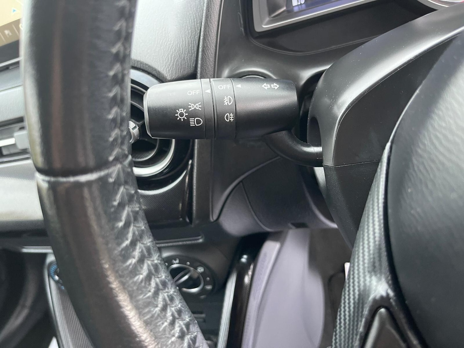 Used Mazda Mazda2 2015 for sale - 76579862: Photo 14