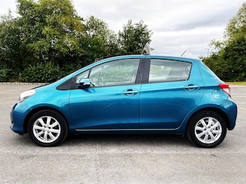 Used Toyota Yaris 2013 for sale - 75639858: Photo