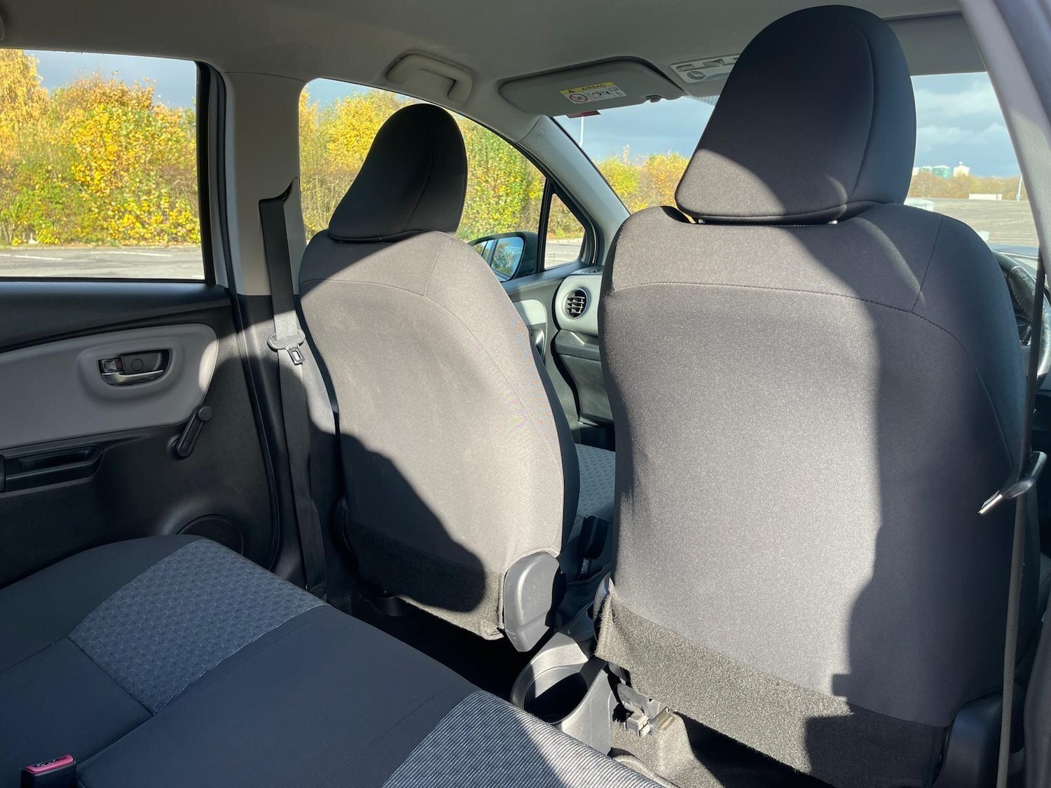 Used Toyota Yaris 2016 for sale - 76593426: Photo 21