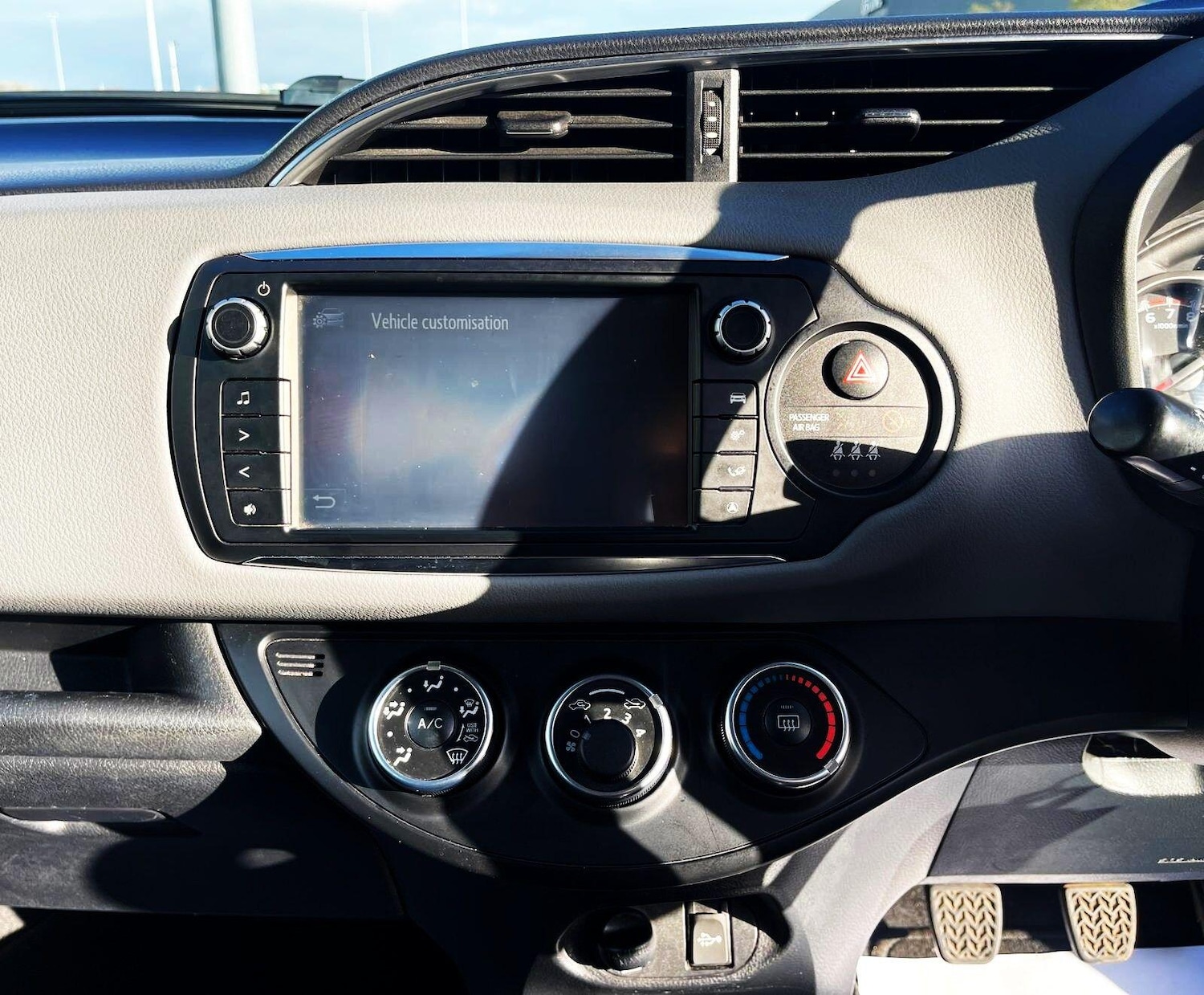 Used Toyota Yaris 2016 for sale - 76593426: Photo 34