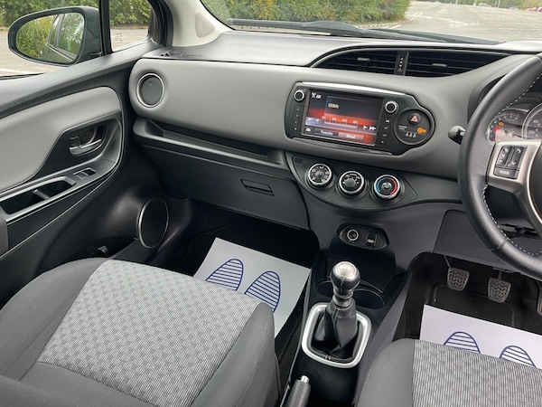 Used Toyota Yaris 2015 for sale - 76290062: Photo 12