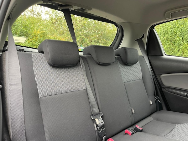 Used Toyota Yaris 2015 for sale - 76290062: Photo 20