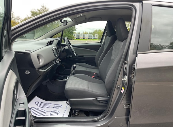 Used Toyota Yaris 2015 for sale - 76290062: Photo 28