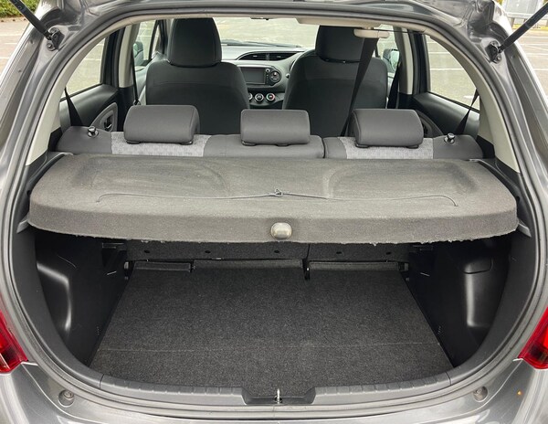 Used Toyota Yaris 2015 for sale - 76290062: Photo 36