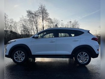 Used Hyundai TUCSON 2017 for sale - 76933344: Photo