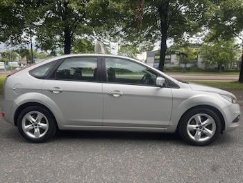 Used Ford Focus 2010 for sale - 78953619: Photo