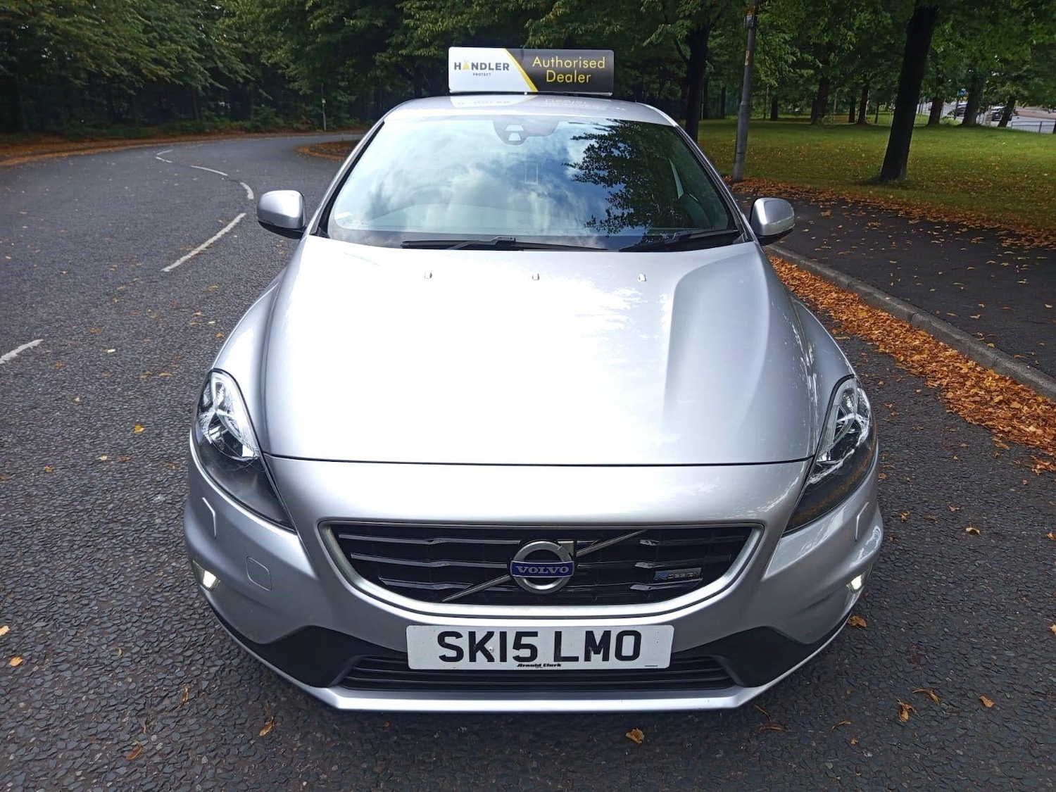 Used Volvo V40 2015 for sale - 76593435: Photo 2