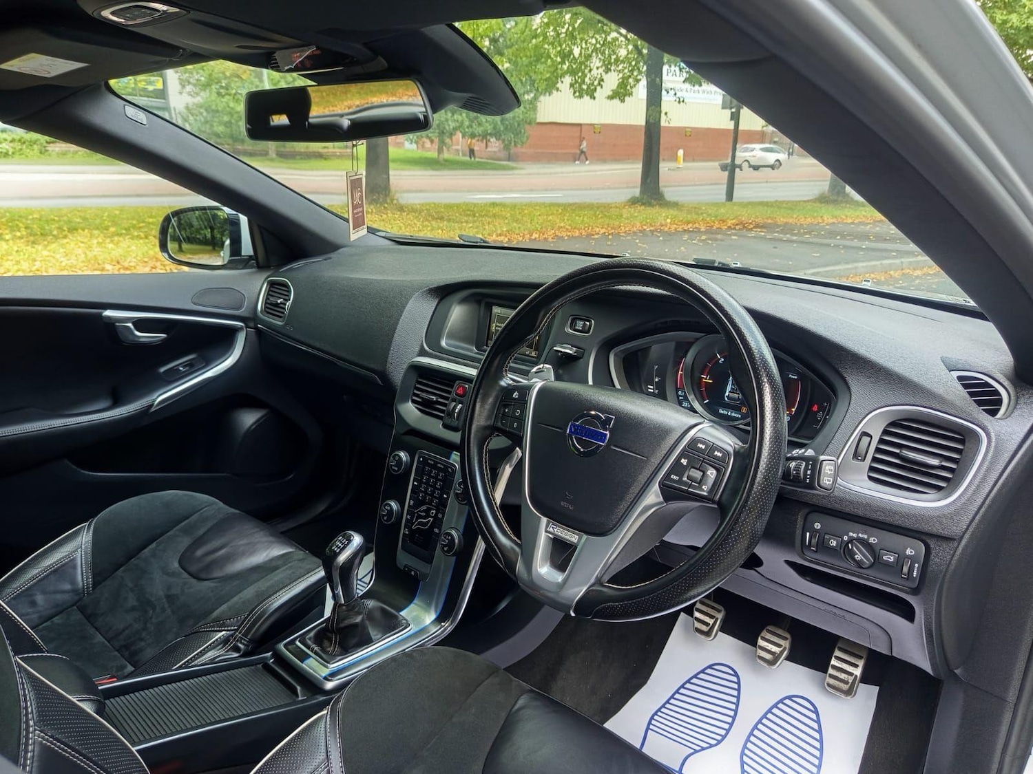 Used Volvo V40 2015 for sale - 76593435: Photo 22