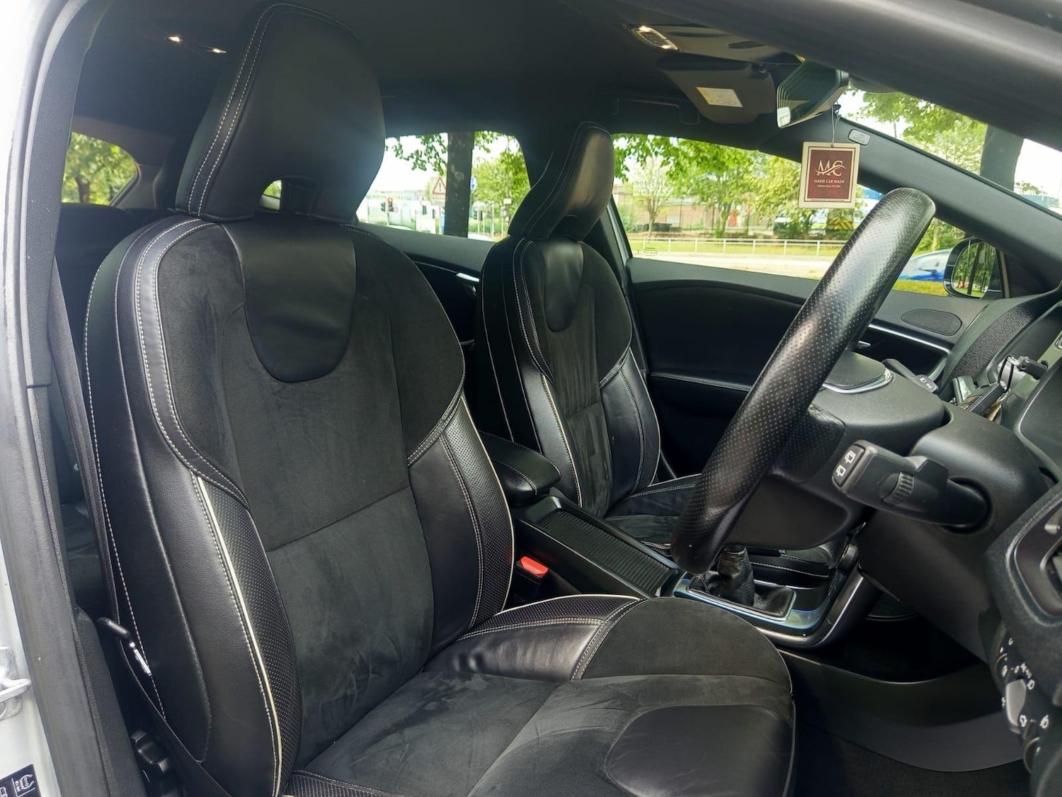 Used Volvo V40 2015 for sale - 76593435: Photo 23