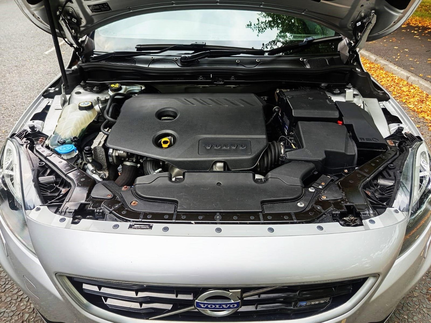 Used Volvo V40 2015 for sale - 76593435: Photo 55