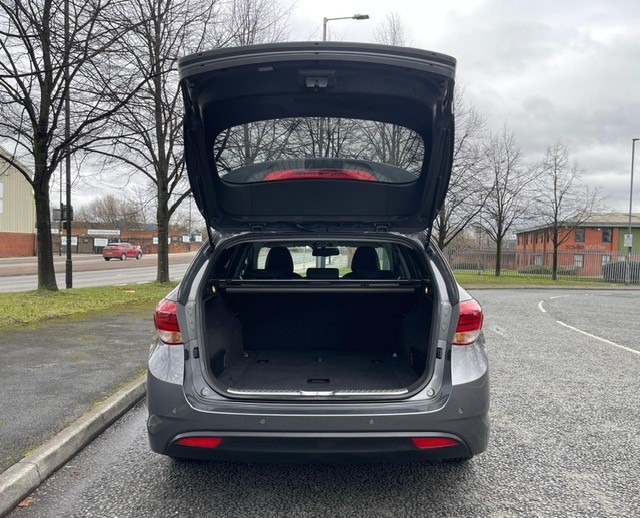 Used Hyundai i40 2015 for sale - 77630009: Photo 24