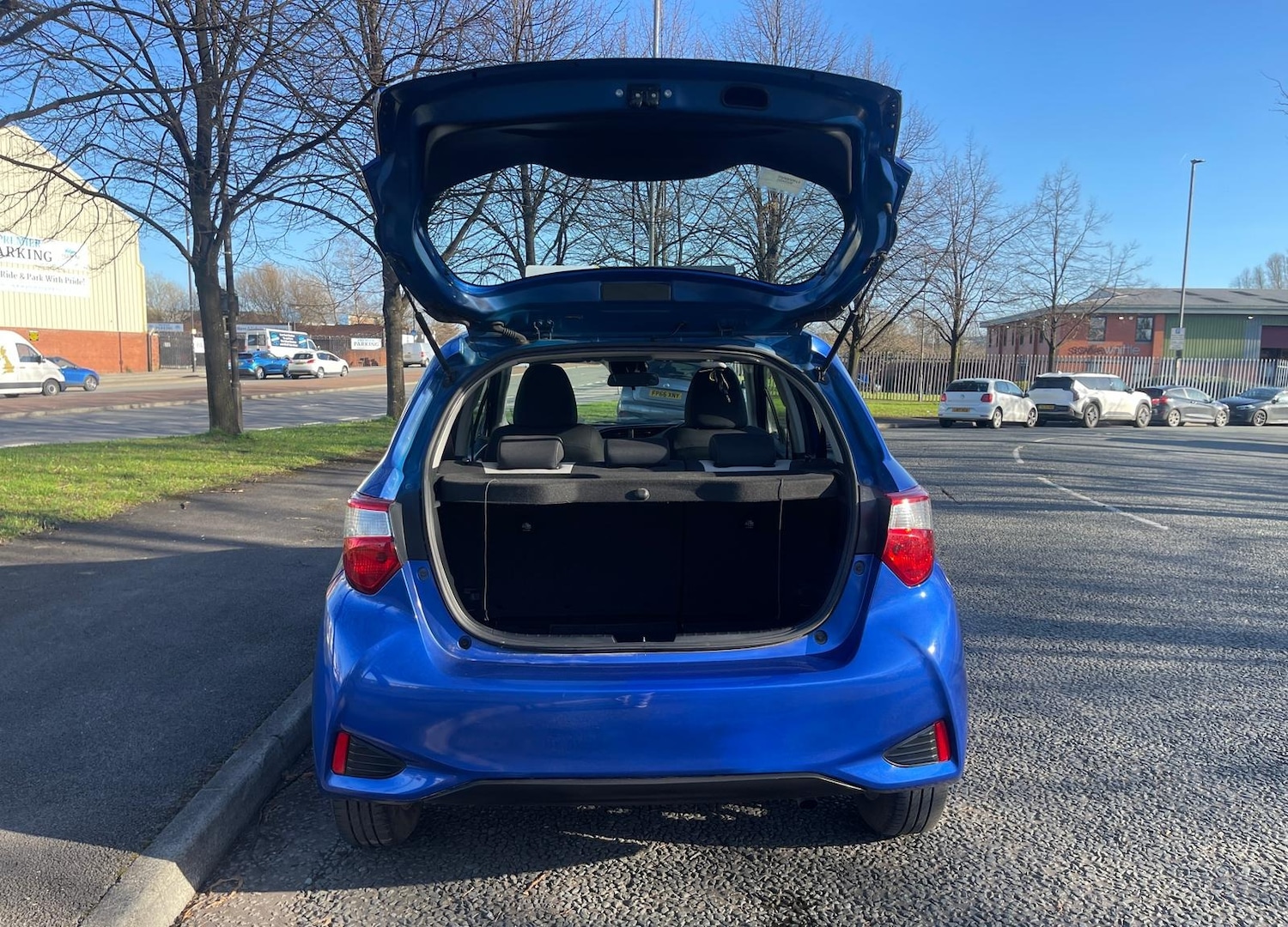 Used Toyota Yaris 2017 for sale - 77918790: Photo 10