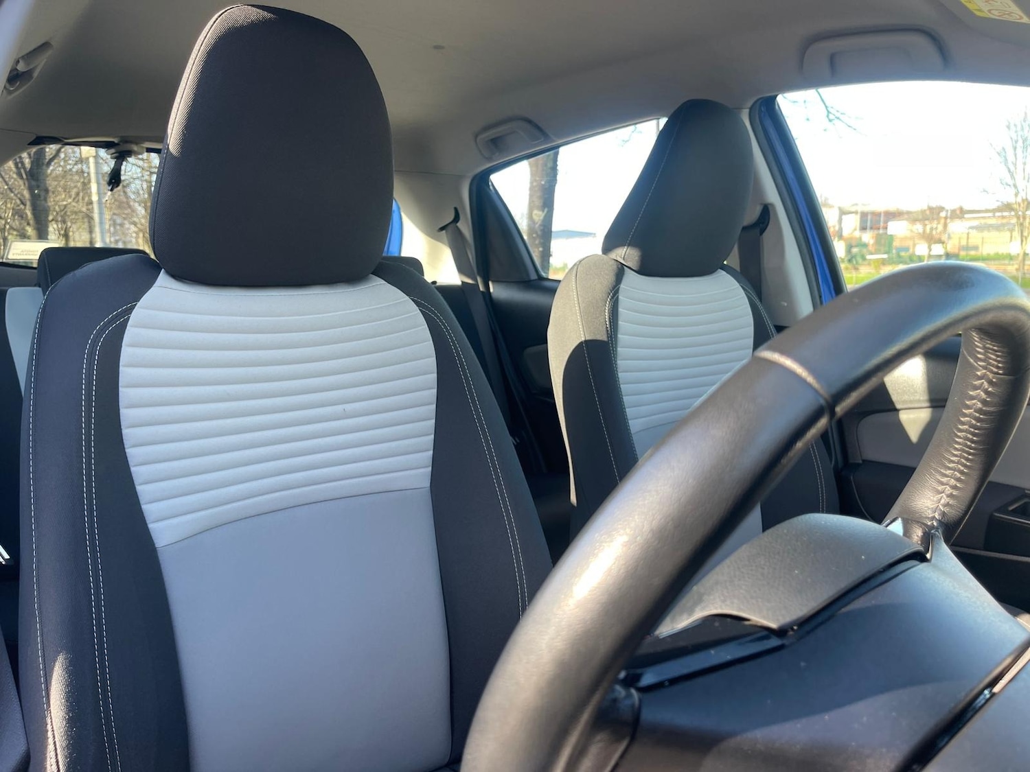 Used Toyota Yaris 2017 for sale - 77918790: Photo 17