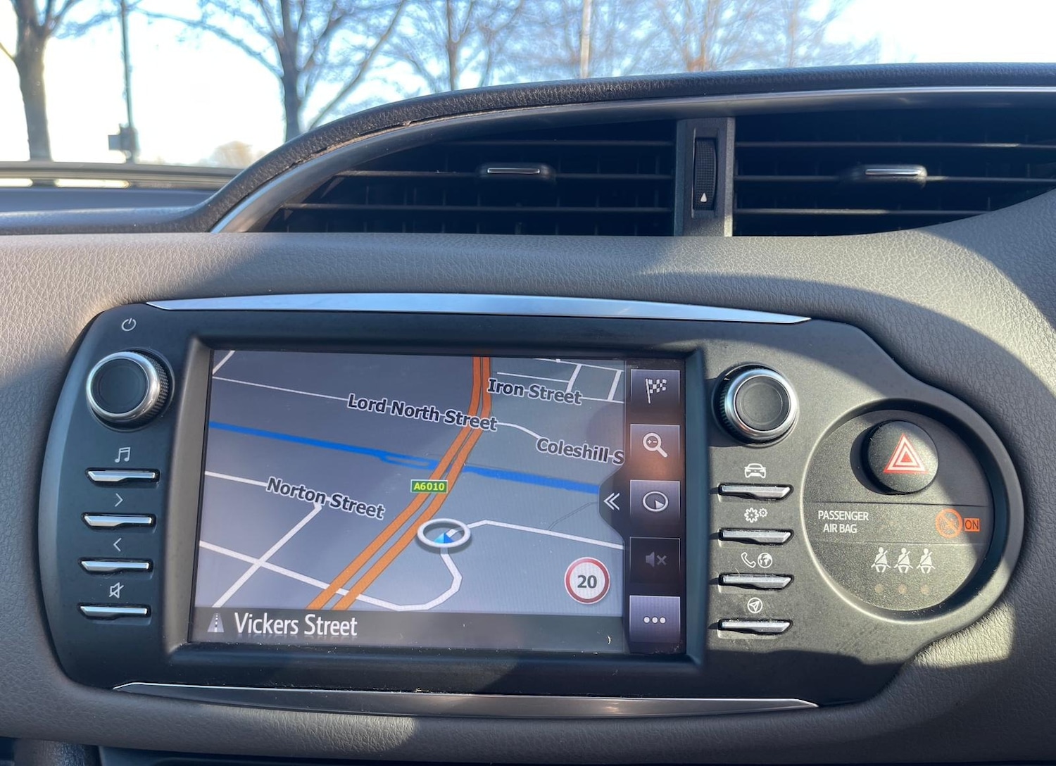 Used Toyota Yaris 2017 for sale - 77918790: Photo 23