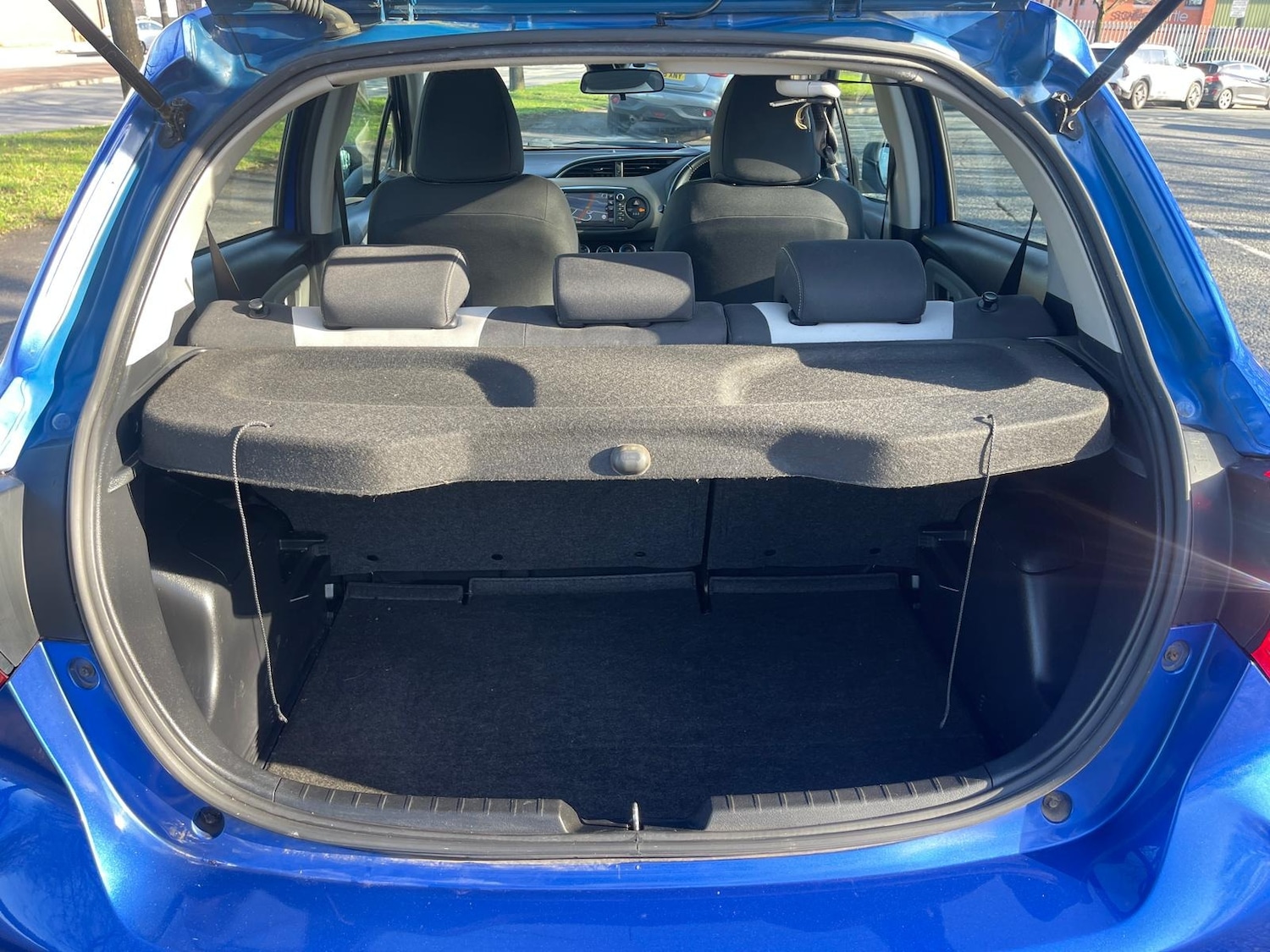 Used Toyota Yaris 2017 for sale - 77918790: Photo 33