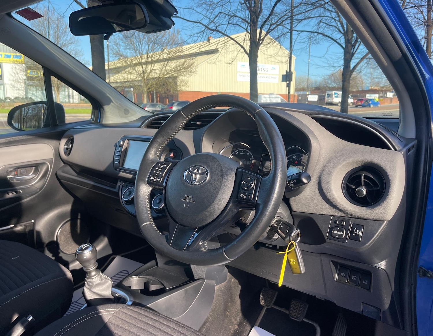 Used Toyota Yaris 2017 for sale - 77918790: Photo 39