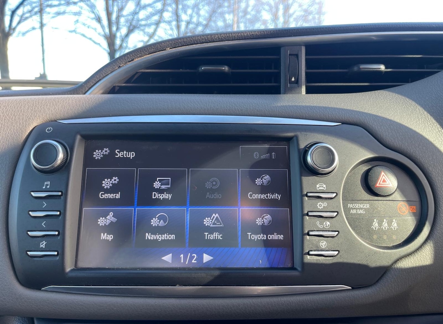 Used Toyota Yaris 2017 for sale - 77918790: Photo 48