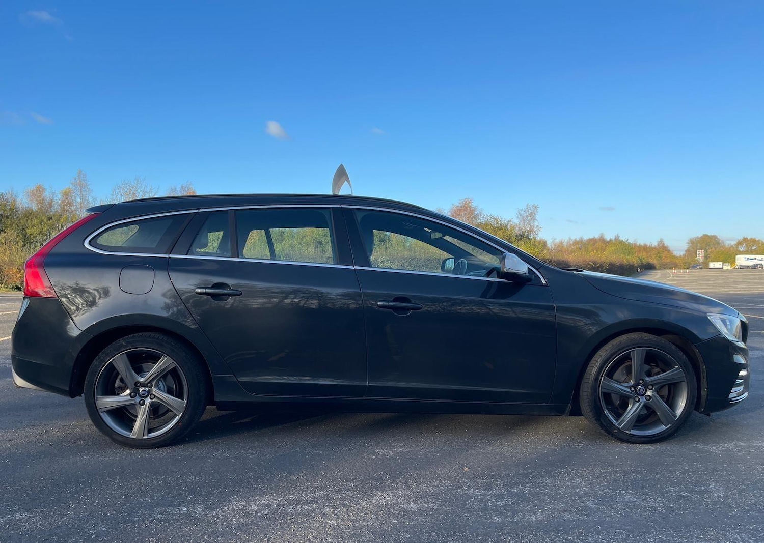 Used Volvo V60 2015 for sale - 76623148: Photo 11