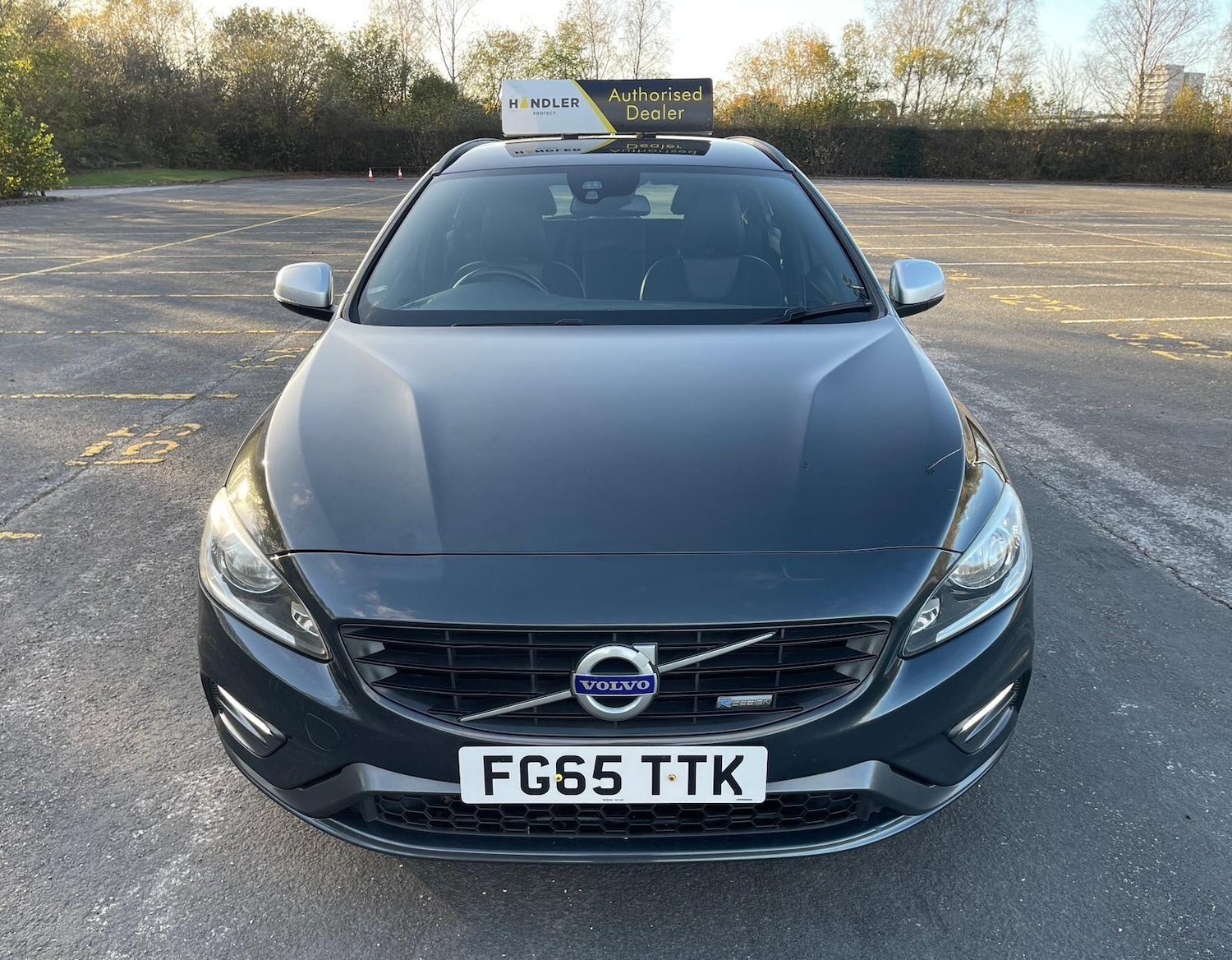Used Volvo V60 2015 for sale - 76623148: Photo 2