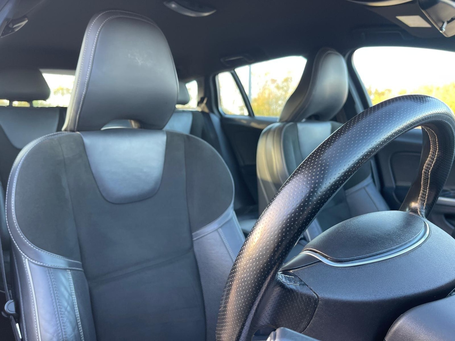 Used Volvo V60 2015 for sale - 76623148: Photo 20