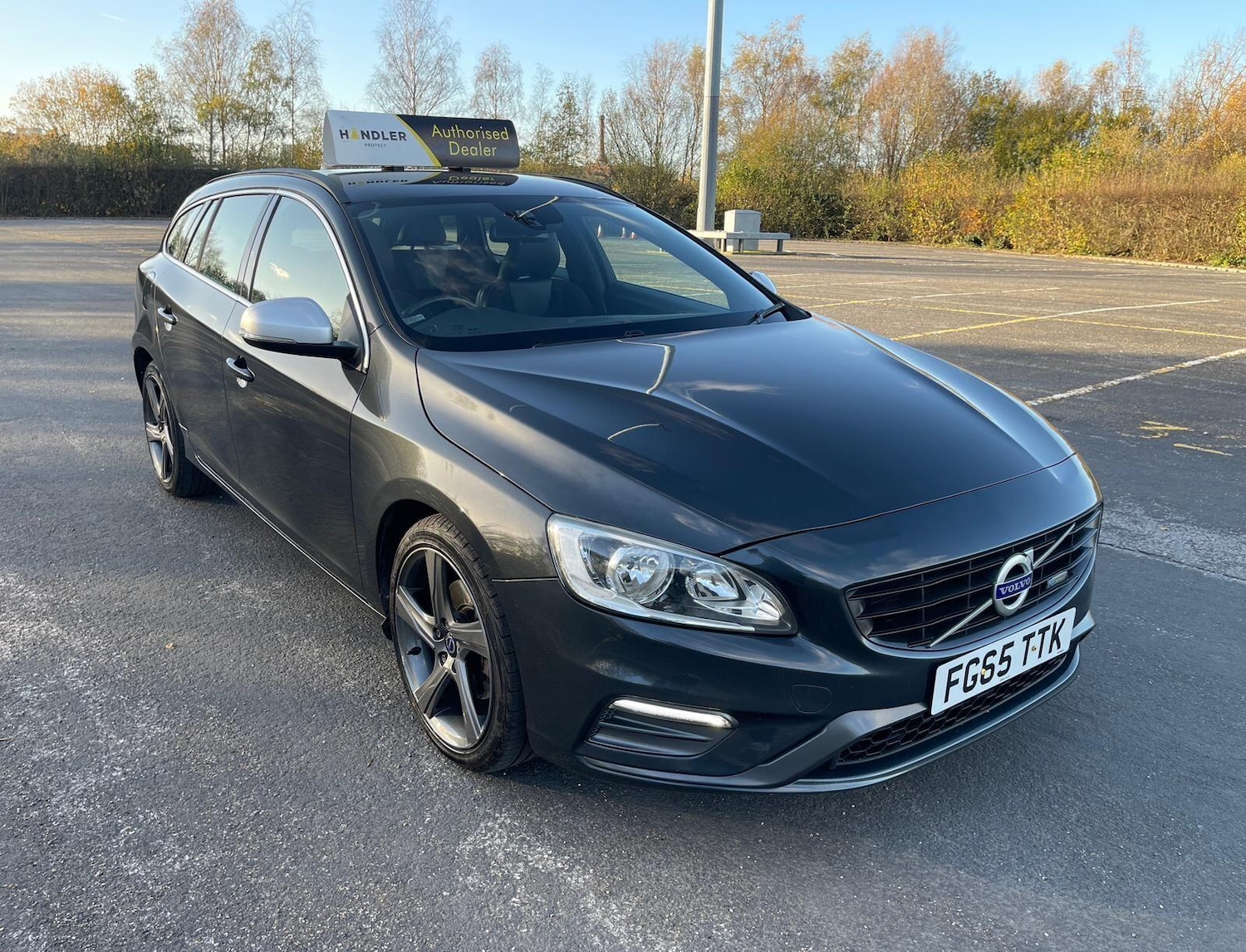 Used Volvo V60 2015 for sale - 76623148: Photo 4