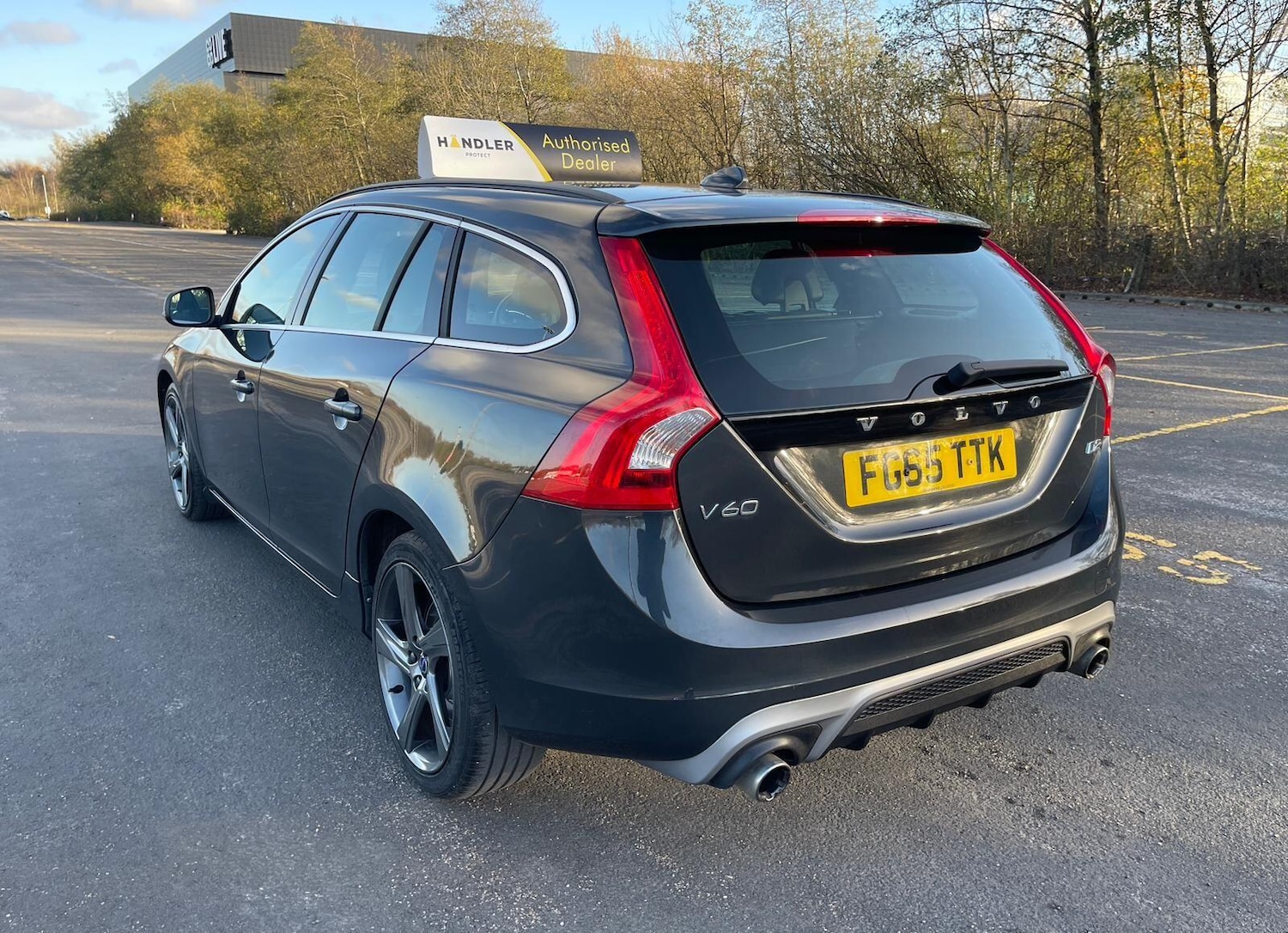 Used Volvo V60 2015 for sale - 76623148: Photo 6