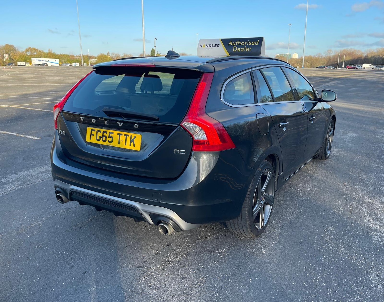 Used Volvo V60 2015 for sale - 76623148: Photo 7