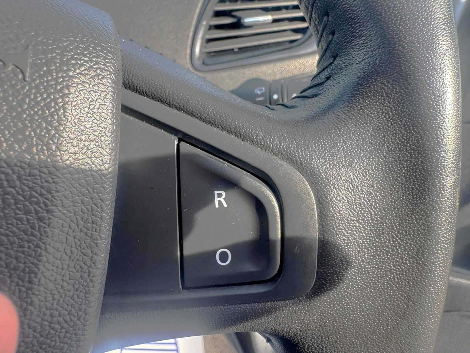 Used Renault Grand Scenic 2015 for sale - 78199028: Photo 14