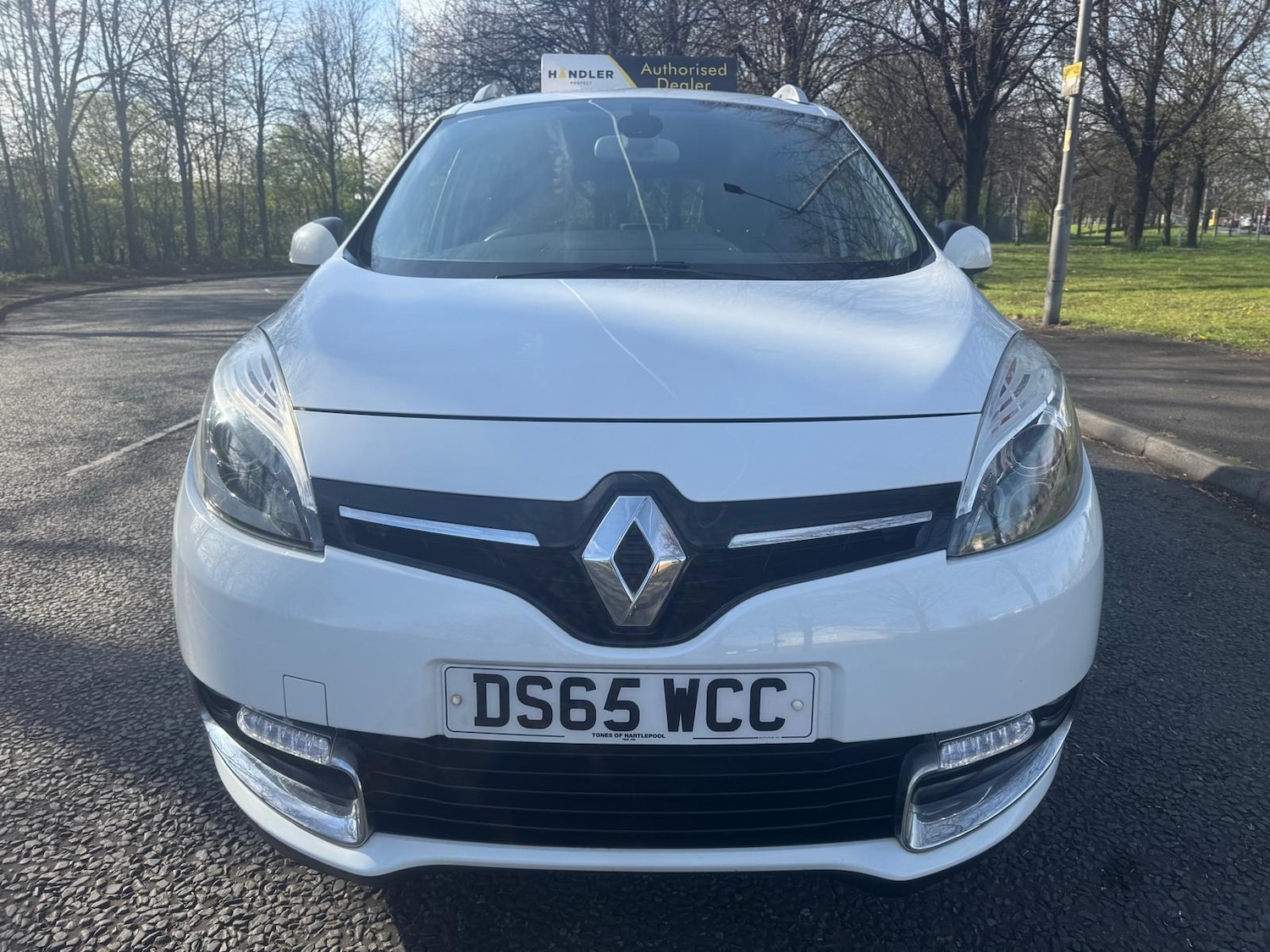 Used Renault Grand Scenic 2015 for sale - 78199028: Photo 2
