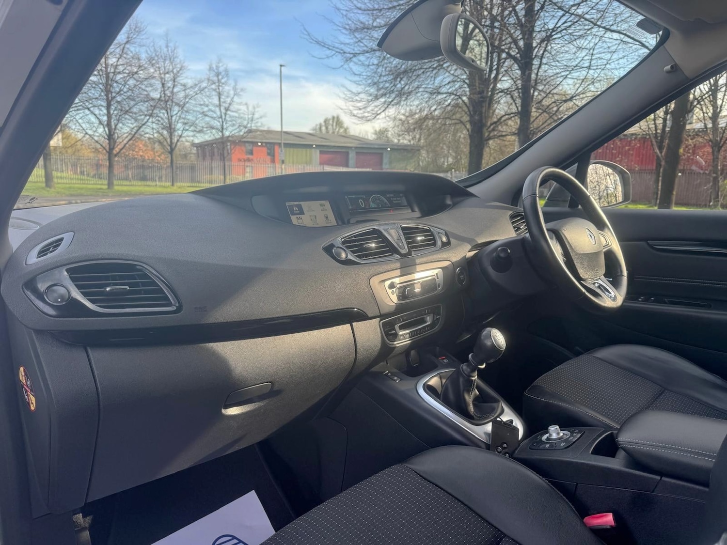 Used Renault Grand Scenic 2015 for sale - 78199028: Photo 24