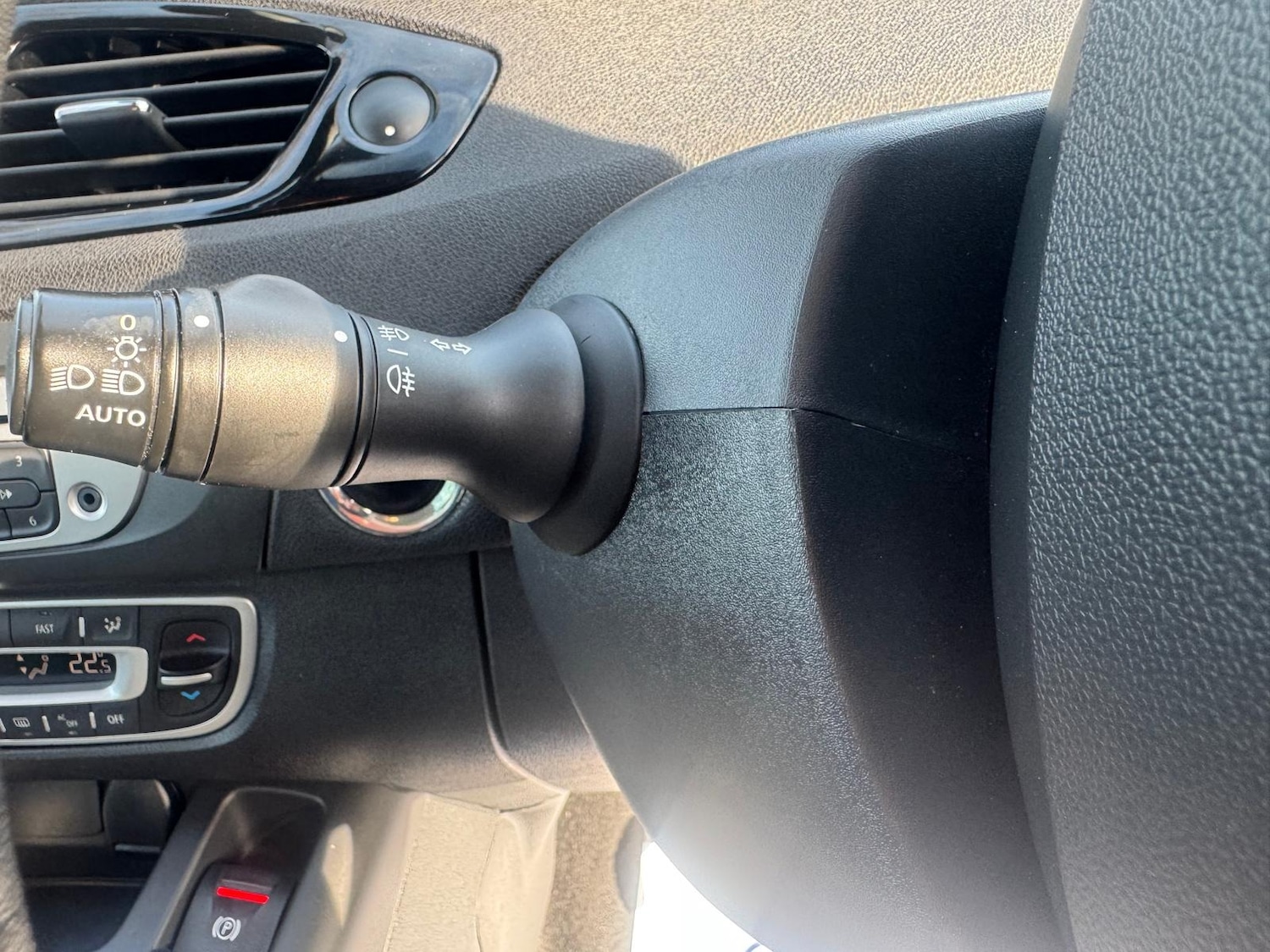 Used Renault Grand Scenic 2015 for sale - 78199028: Photo 25