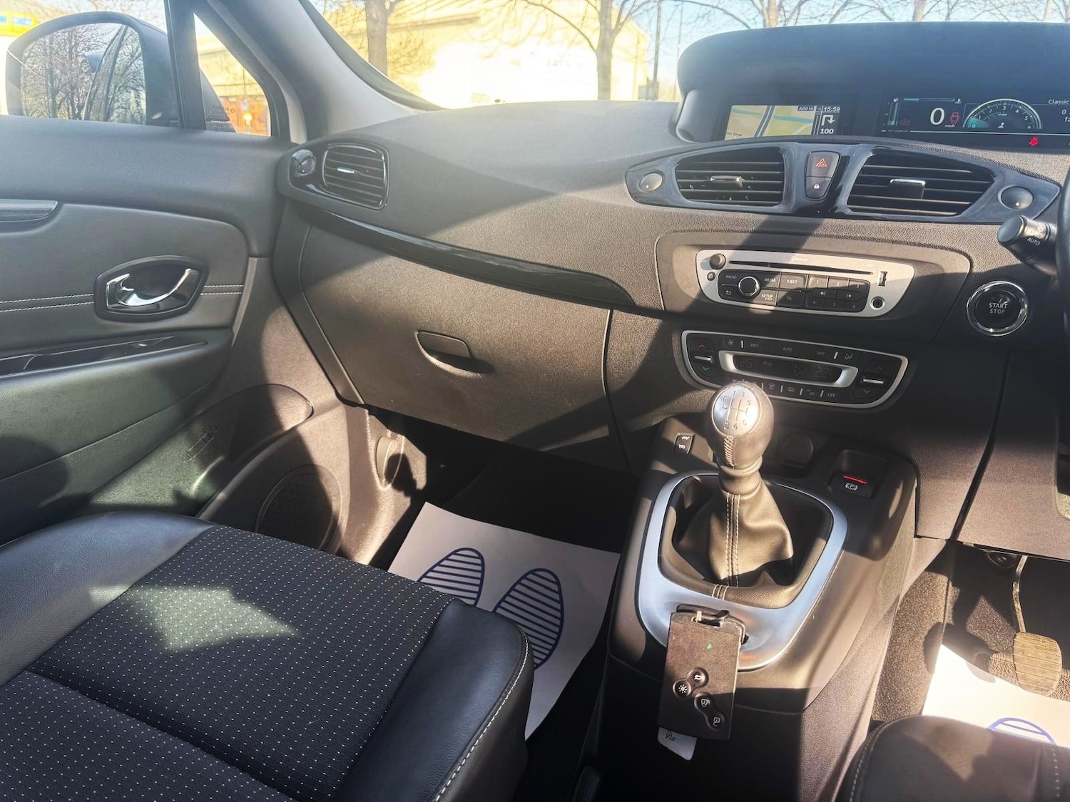 Used Renault Grand Scenic 2015 for sale - 78199028: Photo 28