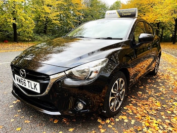 Used Mazda Mazda2 2016 for sale - 76157485: Photo