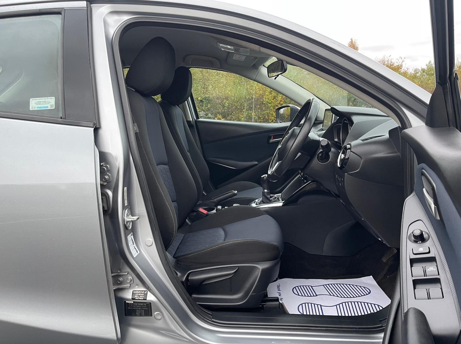 Used Mazda Mazda2 2015 for sale - 76623131: Photo 21