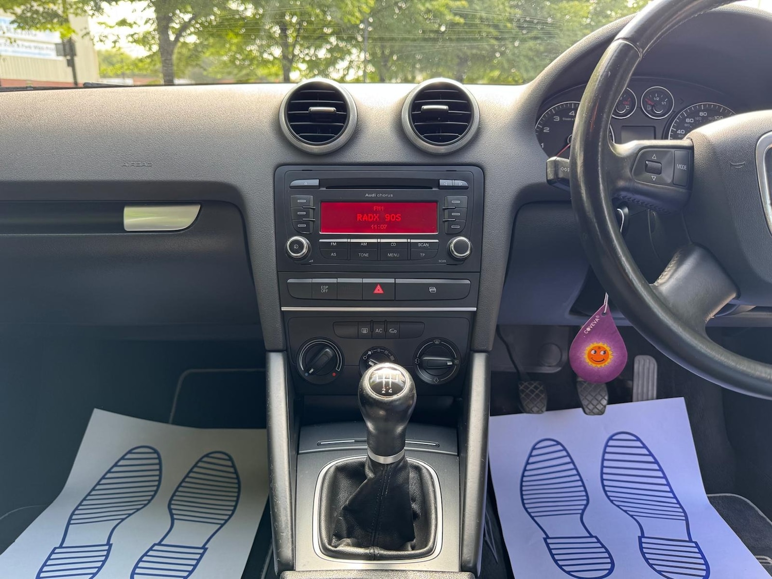 Vehicle 33