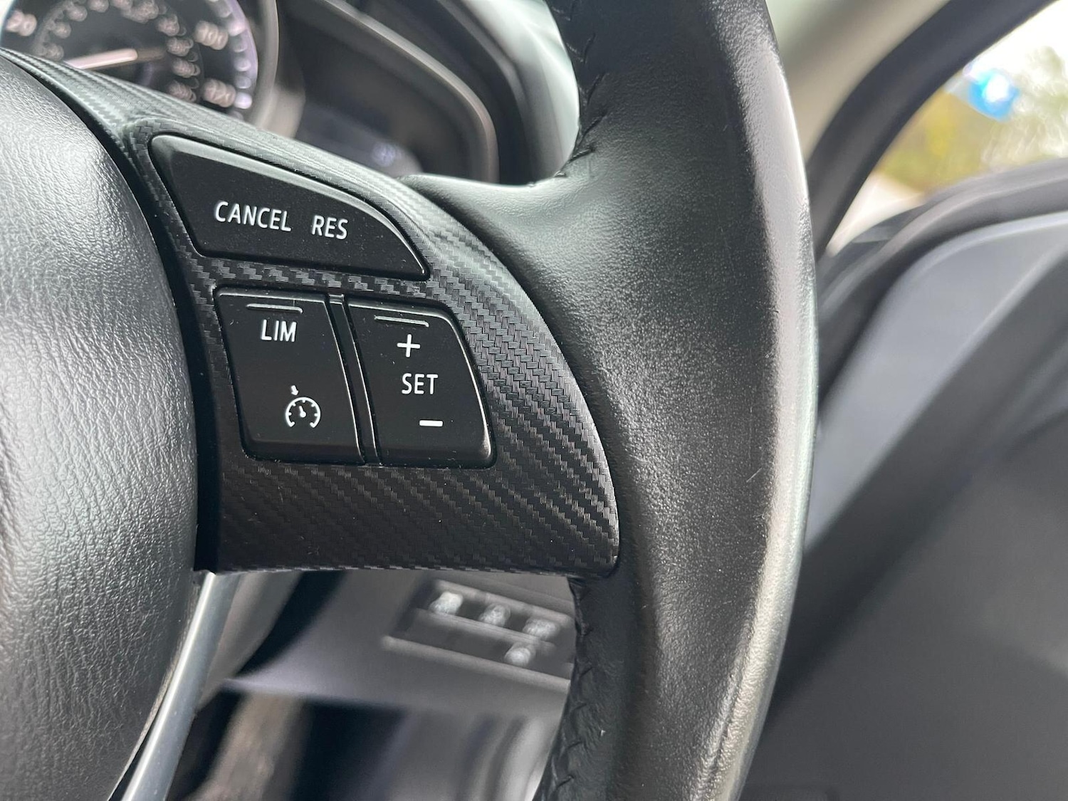 Used Mazda Mazda2 2015 for sale - 76593433: Photo 27