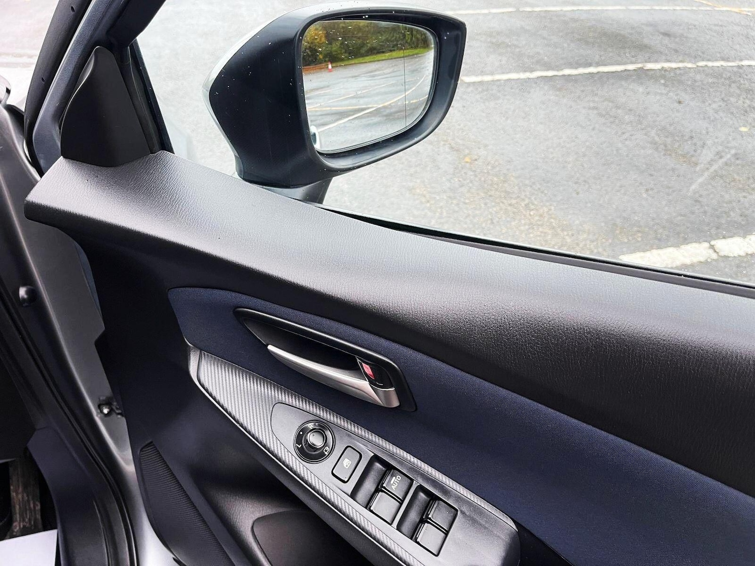 Used Mazda Mazda2 2015 for sale - 76593433: Photo 29