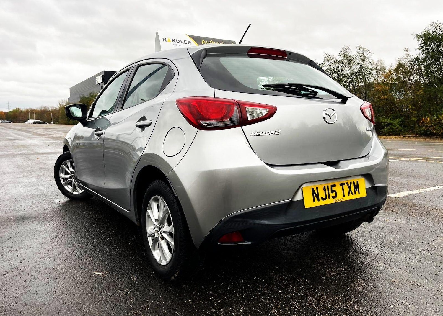 Used Mazda Mazda2 2015 for sale - 76593433: Photo 4