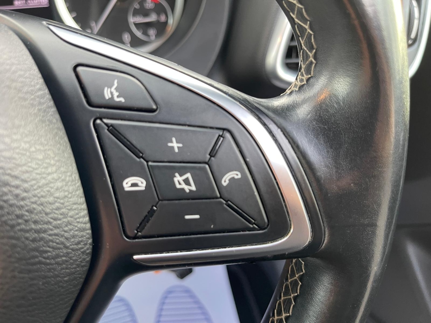 Used Infiniti Q30 2016 for sale - 76800779: Photo 40