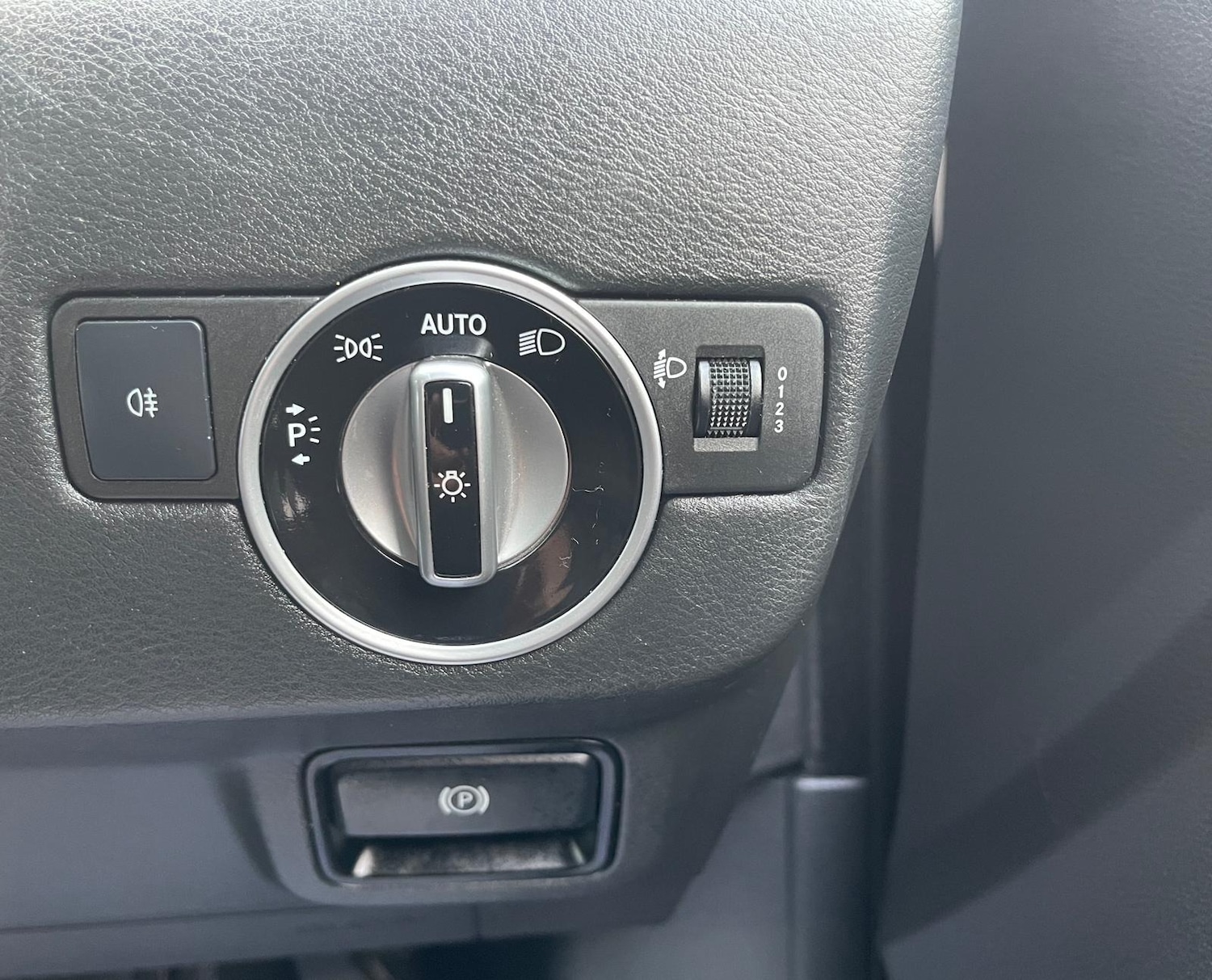 Used Infiniti Q30 2016 for sale - 76800779: Photo 41