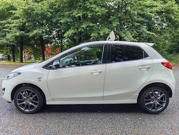 Used Mazda Mazda2 2013 for sale - 75119480: Photo