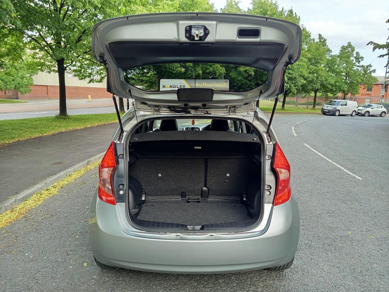 Used Nissan Note 2014 for sale - 76579877: Photo 50
