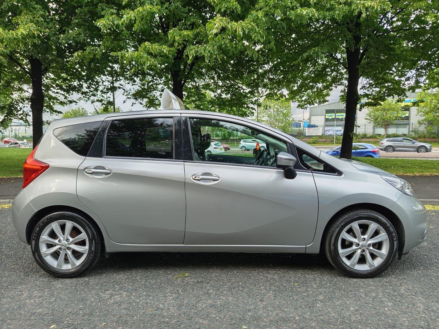 Used Nissan Note 2014 for sale - 76579877: Photo 8