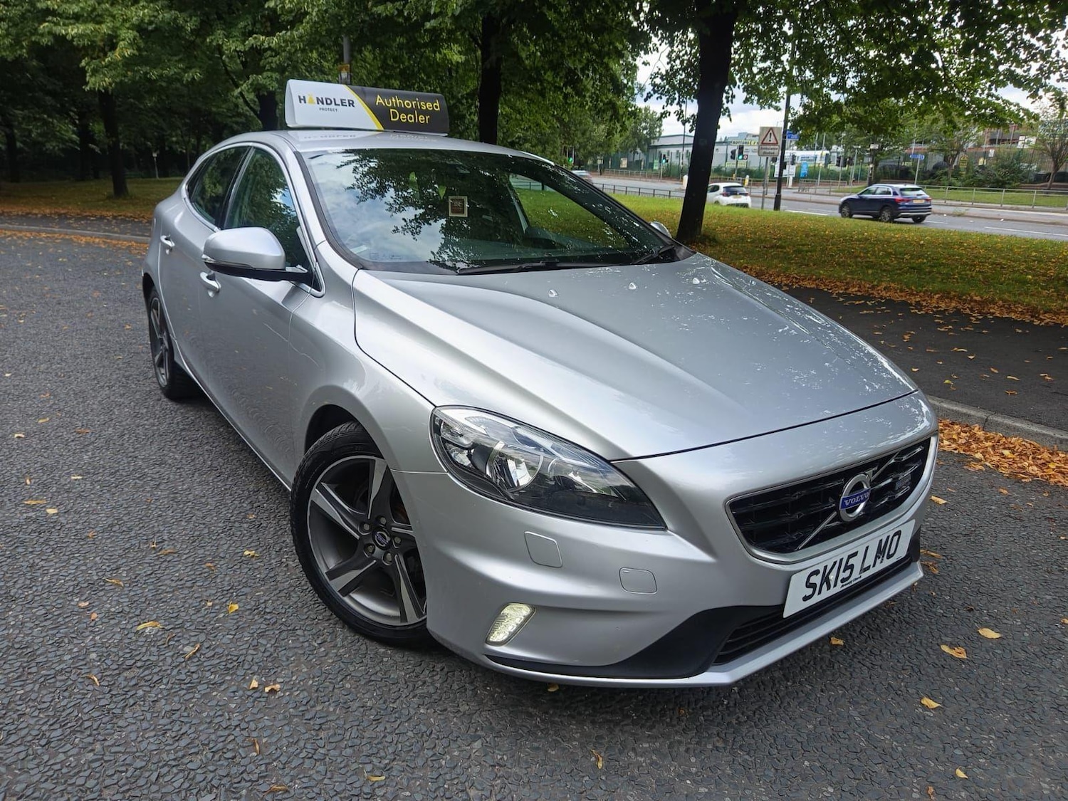 Used Volvo V40 2015 for sale - 76597679: Photo 1