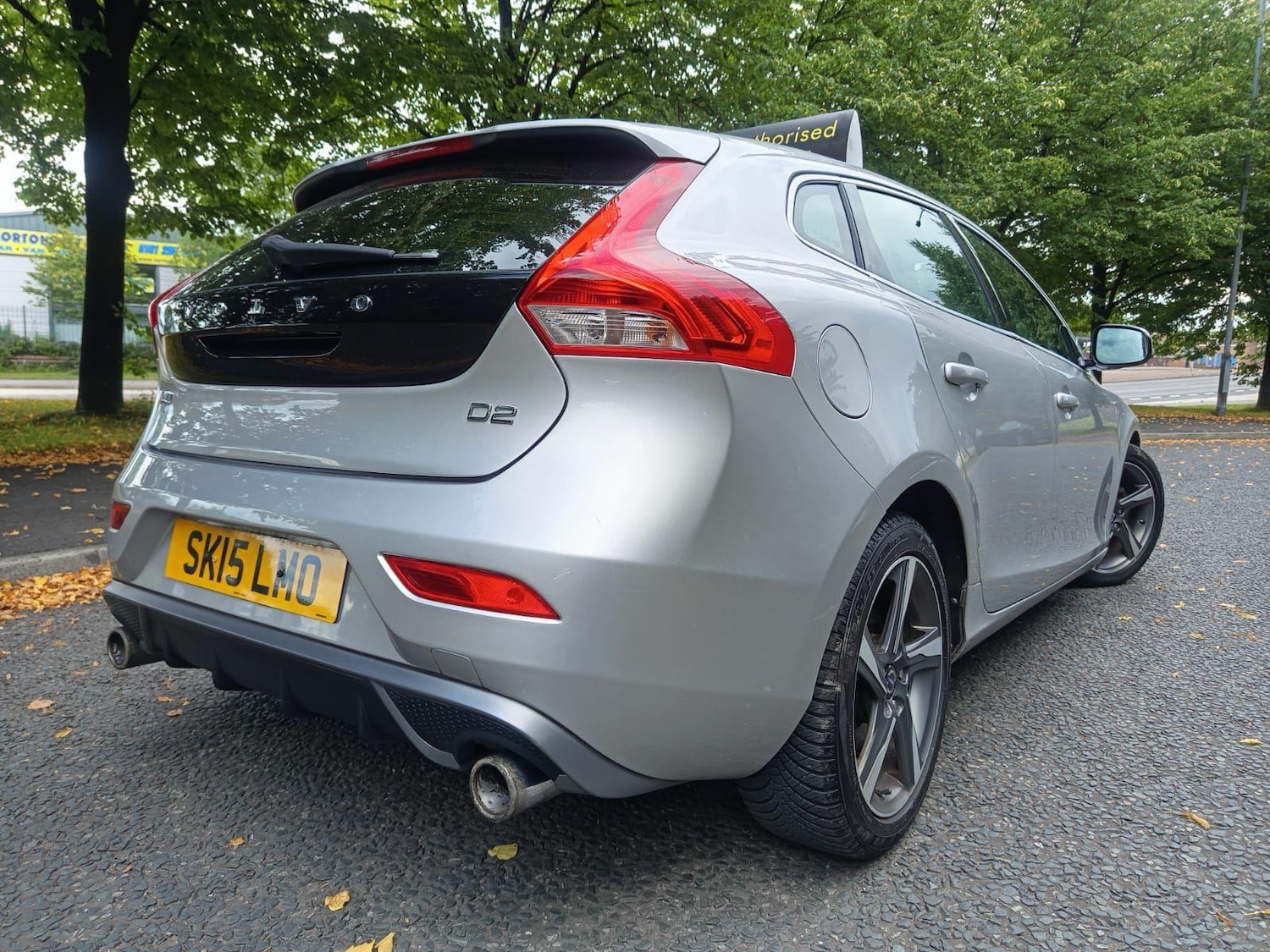 Used Volvo V40 2015 for sale - 76597679: Photo 15