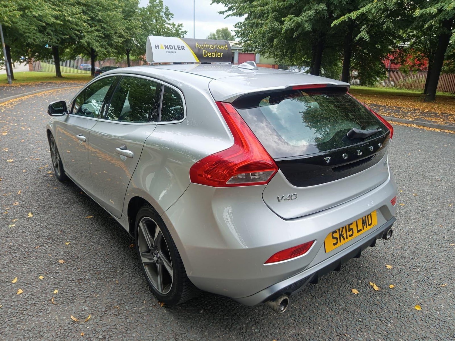 Used Volvo V40 2015 for sale - 76597679: Photo 5
